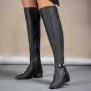 Bota Over The Knee GuGi – Poder, Estilo e Conforto em Um Só Passo!