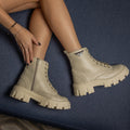 Coturno Feminino Tratorado GuGi 212-GG – Atitude, Estilo e Conforto em Cada Passo